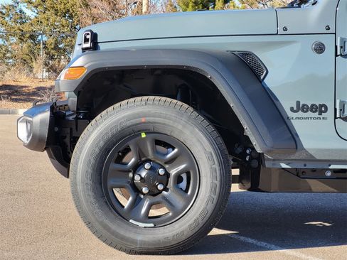 New 2026 Jeep Gladiator Sport image 6