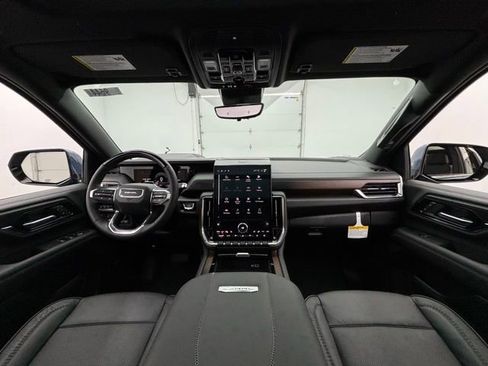 New 2026 GMC Yukon XL Denali w/ Denali Reserve Package image 3