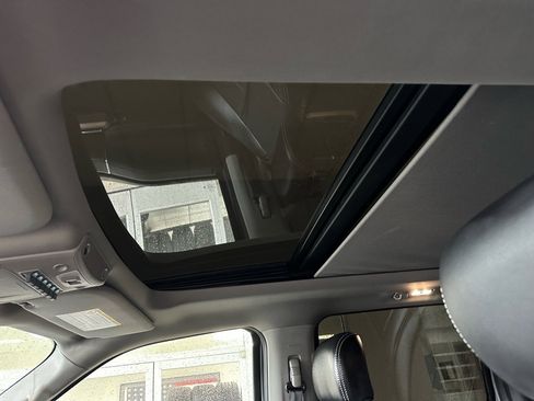 Certified 2021 Ford F250 Lariat w/ Tremor Off-Road Package image 25