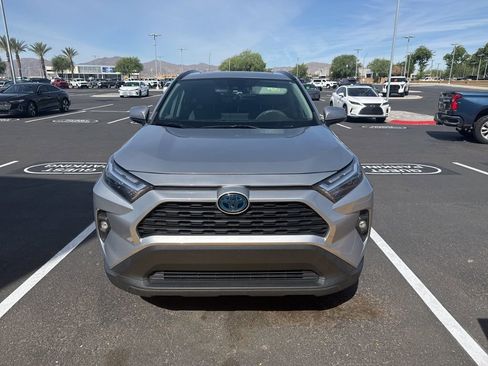 Used 2022 Toyota RAV4 XLE Premium AWD/4WD image 3