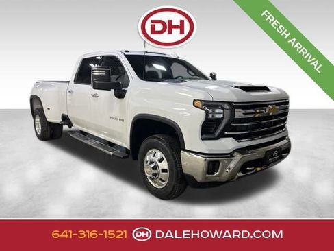 Used 2026 Chevrolet Silverado 3500 LTZ w/ LTZ Convenience Package AWD/4WD image 1