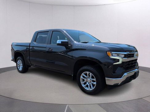 Used 2023 Chevrolet Silverado 1500 LT AWD/4WD image 10