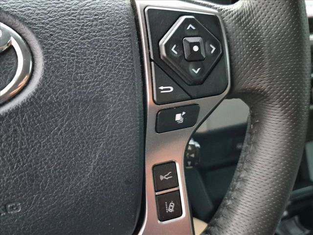 Used 2018 Toyota Tacoma SR5 RWD image 15