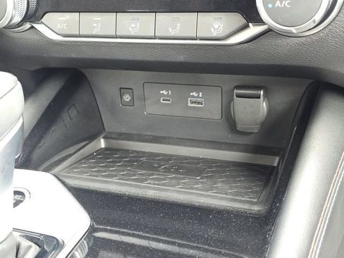 Used 2024 Nissan Altima 2.5 SR w/ SR Premium Package image 35