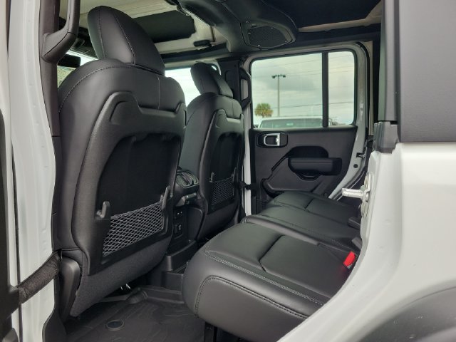 New 2027 Jeep Wrangler Unlimited Rubicon 392 AWD/4WD image 9