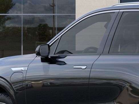 New 2026 Cadillac Vistiq Luxury w/ LPO, Floor Liner Package image 12