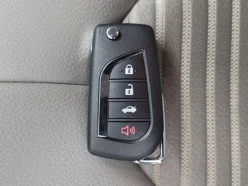 Used 2023 Toyota Camry SE FWD image 32