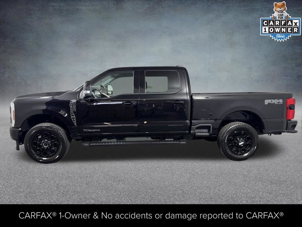 Used 2025 Ford F250 Lariat w/ Black Appearance Package AWD/4WD image 3