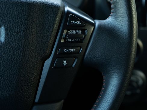 Used 2024 Nissan Titan PRO-4X w/ Pro-4x Convenience Package image 23