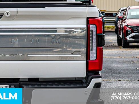 Used 2024 Ford F250 Platinum image 15