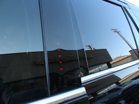 Used 2022 Ford Expedition XLT AWD/4WD image 13