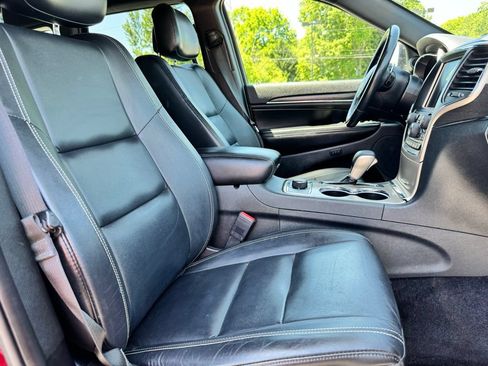 Used 2017 Jeep Grand Cherokee Limited AWD/4WD image 15