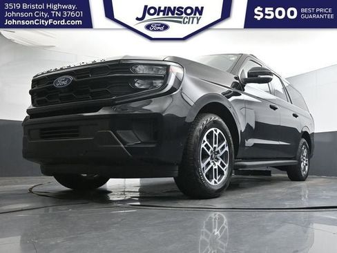 Used 2025 Ford Expedition Max Active AWD/4WD image 30