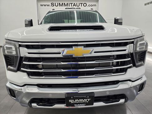 Used 2024 Chevrolet Silverado 3500 LTZ w/ LTZ Convenience Package image 25