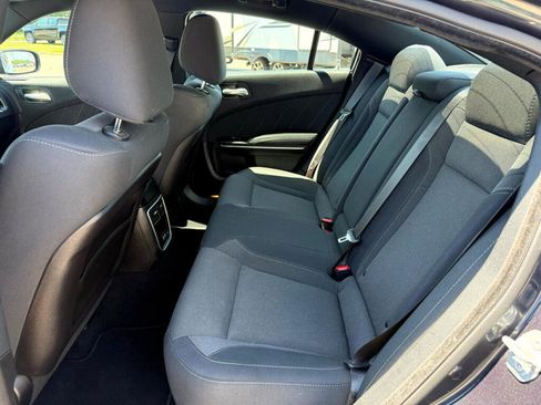 Used 2019 Dodge Charger SXT image 13