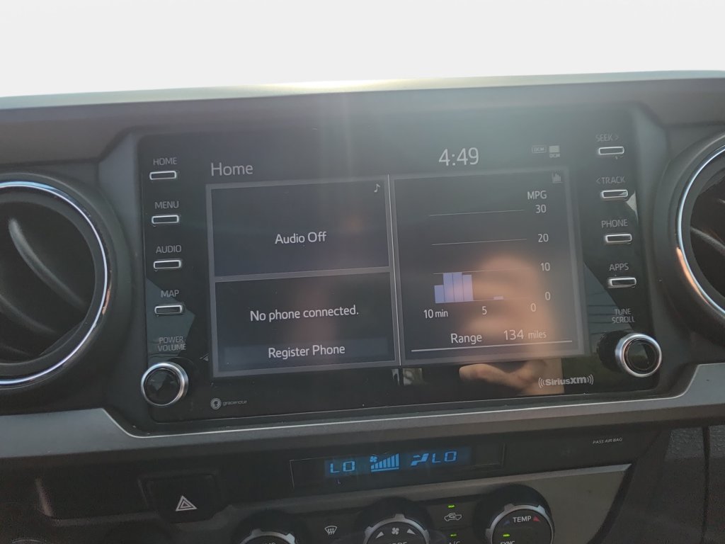 Used 2022 Toyota Tacoma TRD Off-Road AWD/4WD image 17