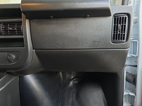 Used 2024 Chevrolet Express 2500 w/ Driver Convenience Package image 20