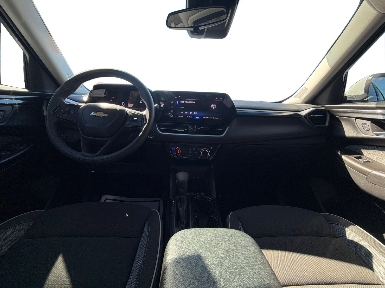 Used 2024 Chevrolet TrailBlazer LT AWD/4WD image 12