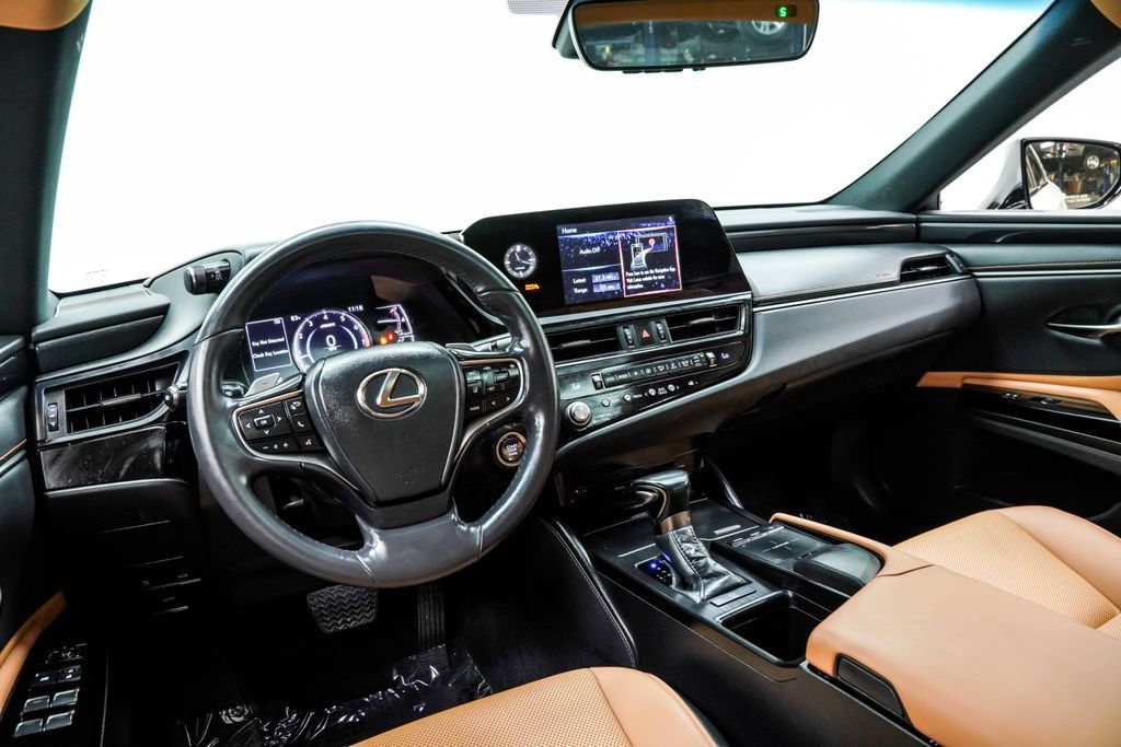 Used 2022 Lexus ES 350 w/ Accessory Package FWD image 4
