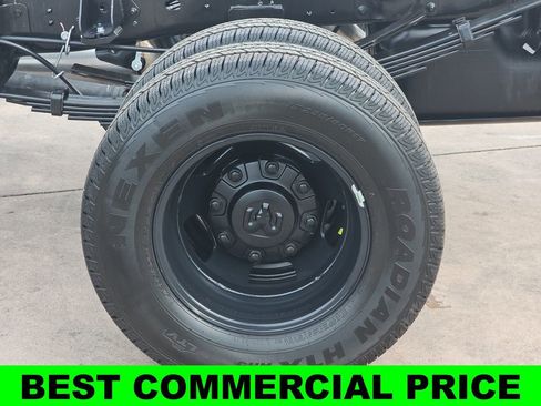 New 2026 RAM 3500 Tradesman AWD/4WD image 37