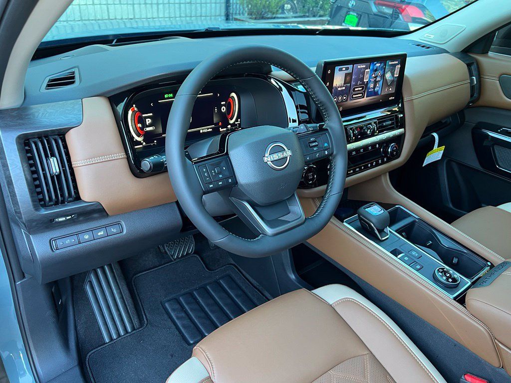 Used 2026 Nissan Pathfinder Platinum w/ Cargo Package AWD/4WD image 14