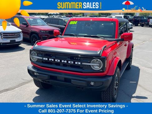 Used 2024 Ford Bronco Outer Banks AWD/4WD image 2