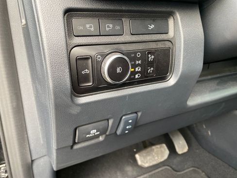 Used 2023 Ford F250 Lariat w/ Sport Appearance Package image 41