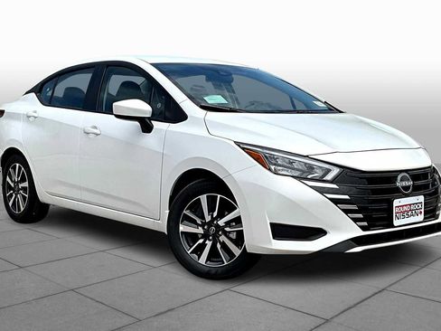 New 2025 Nissan Versa SV w/ Trunk Package image 2