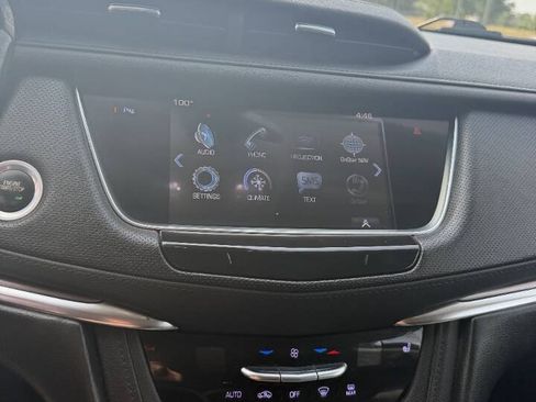 Used 2019 Cadillac XT5 Luxury w/ LPO, Radiant Package FWD image 14