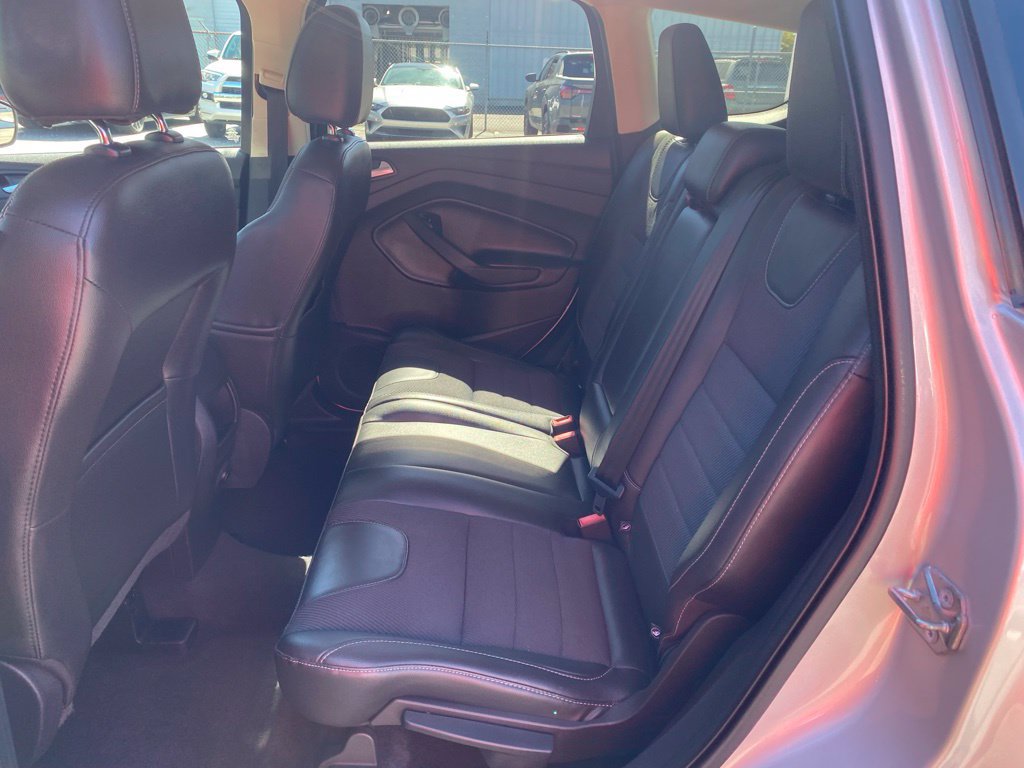 Used 2016 Ford Escape SE w/ SE Chrome Package AWD/4WD image 7