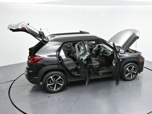 Used 2023 Chevrolet TrailBlazer RS w/ Sun and Liftgate Package FWD image 44