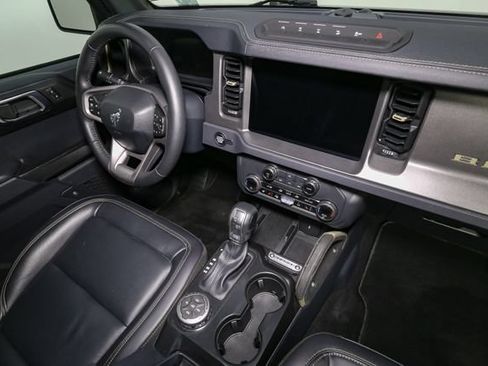 Used 2025 Ford Bronco Badlands AWD/4WD image 16