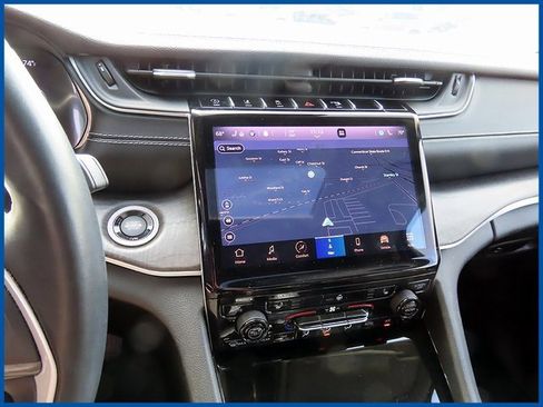 Used 2021 Jeep Grand Cherokee L Limited w/ Trailer Tow Group (B) image 16