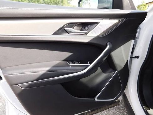 Used 2025 Jaguar F-PACE R-Dynamic S image 14