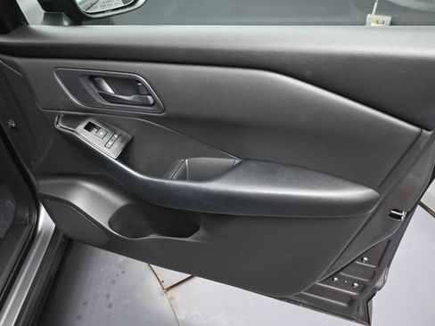 Used 2024 Nissan Rogue S AWD/4WD image 31