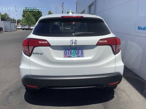 Used 2016 Honda HR-V EX image 5