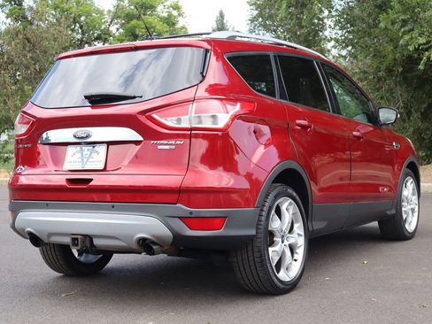 Used 2015 Ford Escape Titanium w/ Equipment Group 301A AWD/4WD image 5