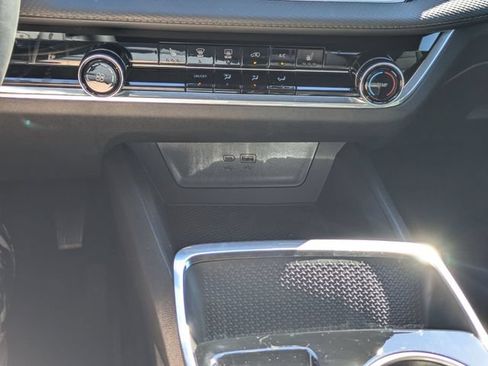 New 2026 Chevrolet Equinox LT w/ Safety and Technology Package FWD image 20
