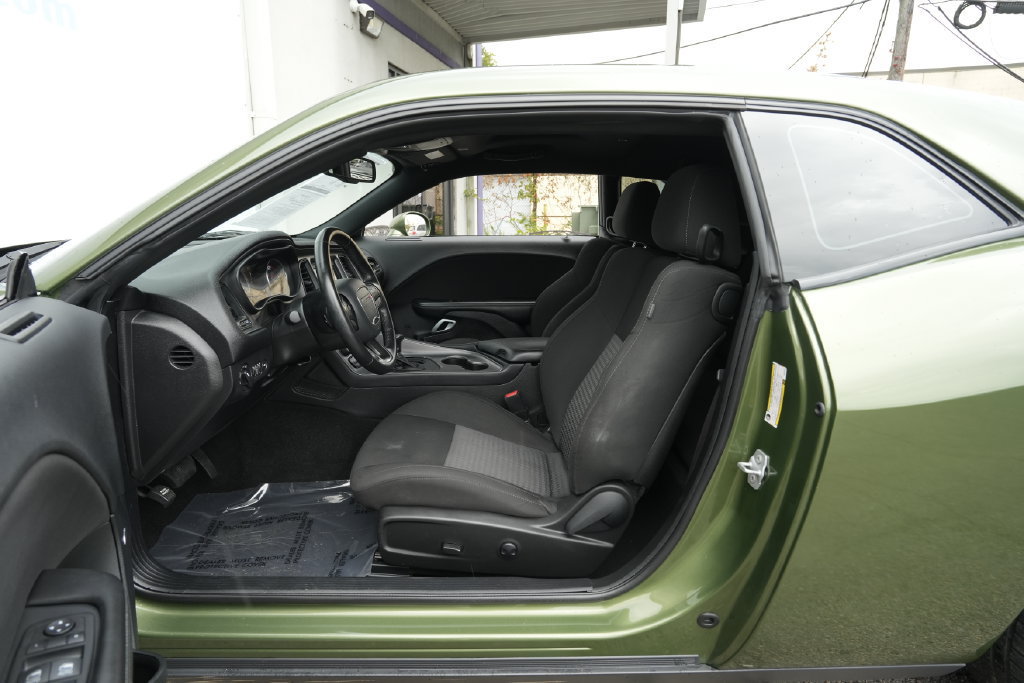 Used 2023 Dodge Challenger GT RWD image 17