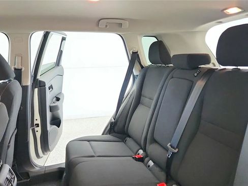 Used 2024 Nissan Rogue S FWD image 30