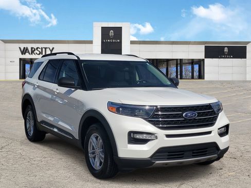Used 2023 Ford Explorer XLT w/ Equipment Group 202A AWD/4WD image 1