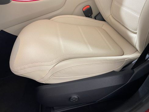 New 2026 Mercedes-Benz GLC 300 4MATIC image 12