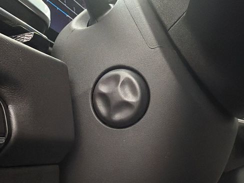 Used 2026 Cadillac Escalade Platinum Sport w/ LPO, ONYX Package image 26