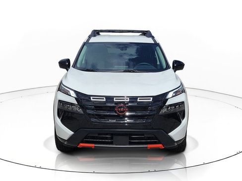 New 2026 Nissan Rogue SV AWD/4WD image 2