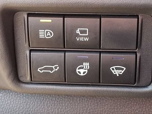 Used 2021 Toyota Highlander Platinum FWD image 23