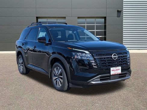 New 2026 Nissan Pathfinder SL AWD/4WD image 3