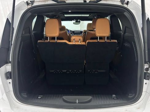 Certified 2022 Chrysler Pacifica Pinnacle AWD/4WD image 9