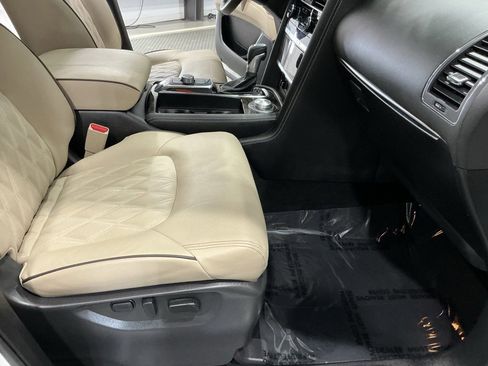 Used 2024 Nissan Armada Platinum w/ Captain's Chairs Package image 24