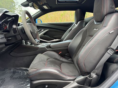 Used 2022 Chevrolet Camaro ZL1 image 9