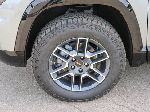 New 2026 GMC Terrain AT4 w/ Technology Package II image 7